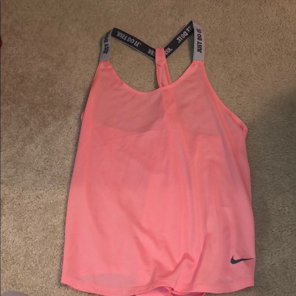 Nike Tops - Nike workout tank top